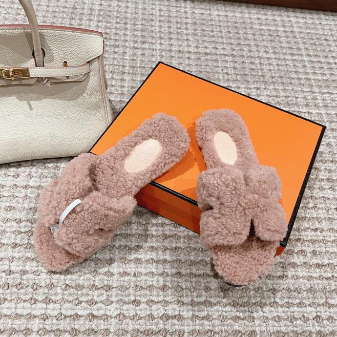 Hermes Slippers